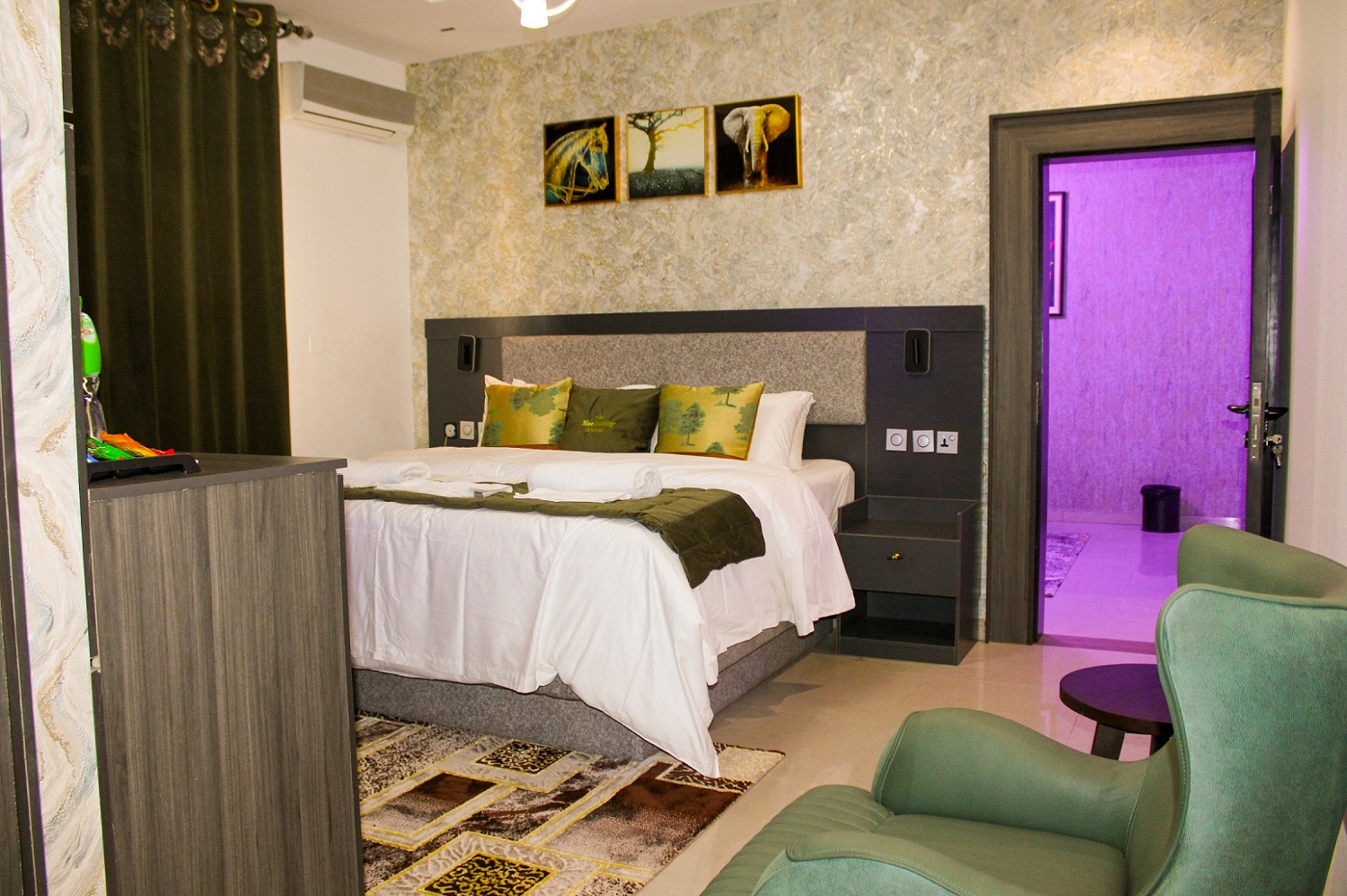 Royal Suite 1